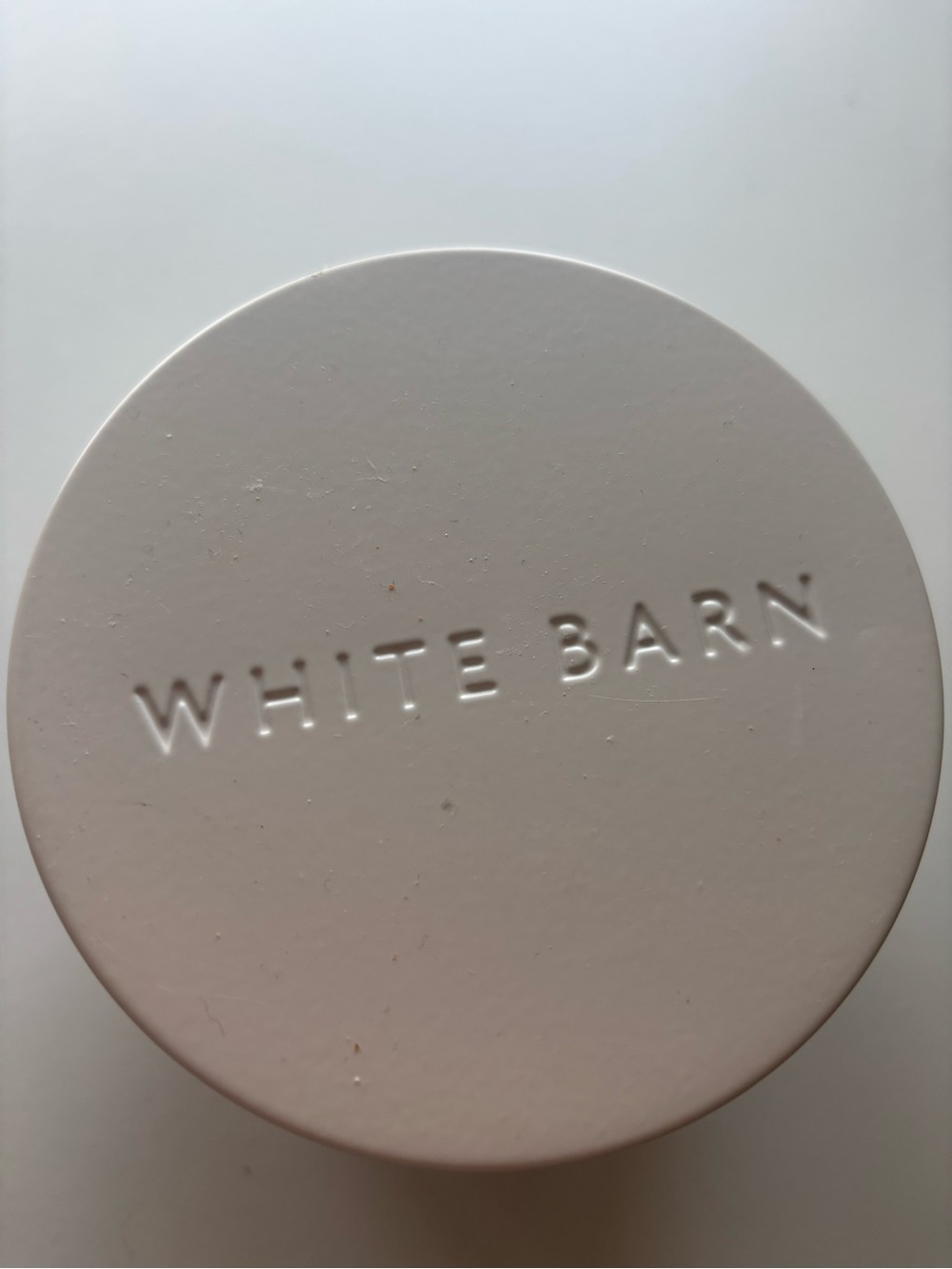 White Barn Laundry Day Candle NEW ITEM Final Sale - Picture 2 of 5